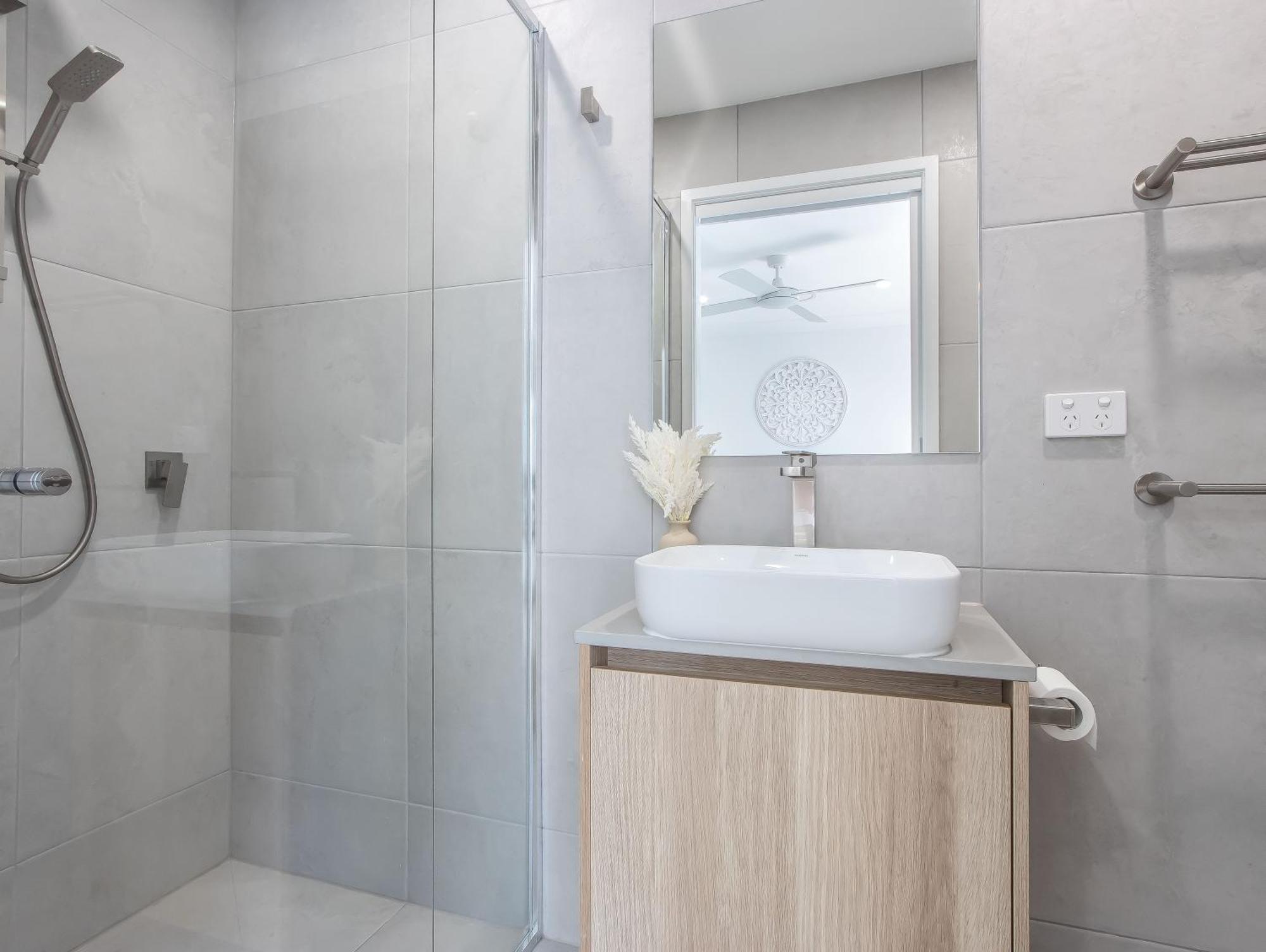 The Laneway By Burleigh Letting Company Apartment *